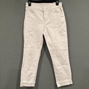 KUT FROM THE KLOTH Amy crop straight leg pants in white.